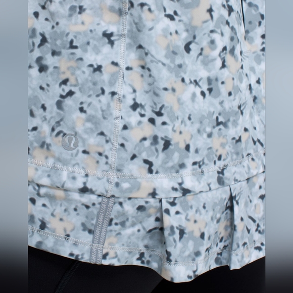 Lululemon Lightened Up Pullover for Running | Size 4 - Picture 5 of 16